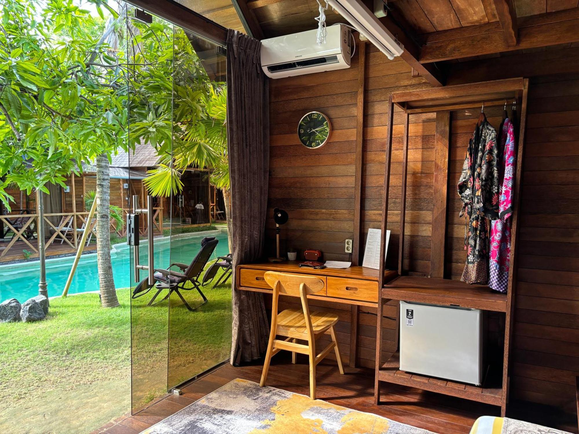 Lagoon Bali Villa *